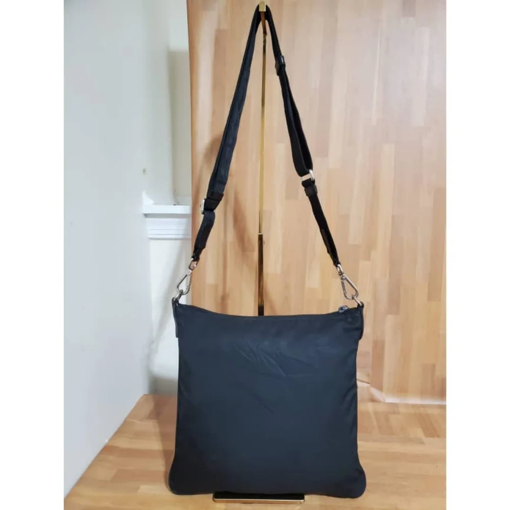 Authentic Prada Black Tessuto Nylon Messenger Crossbody Bag - Picture 2 of 12